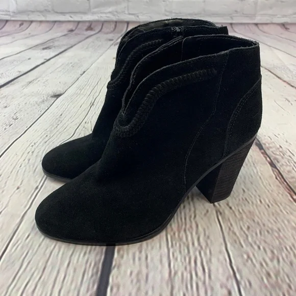 Vince Camuto Black Ankle Boots - VC-felishan - Picture 3 of 7